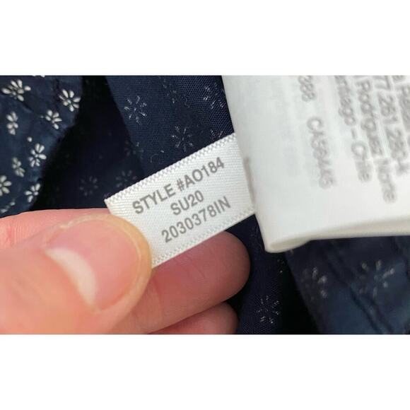 J. Crew Flex Washed Size M Slim Navy Blue Long Sleeve Floral Button Up Shirt - Picture 8 of 8